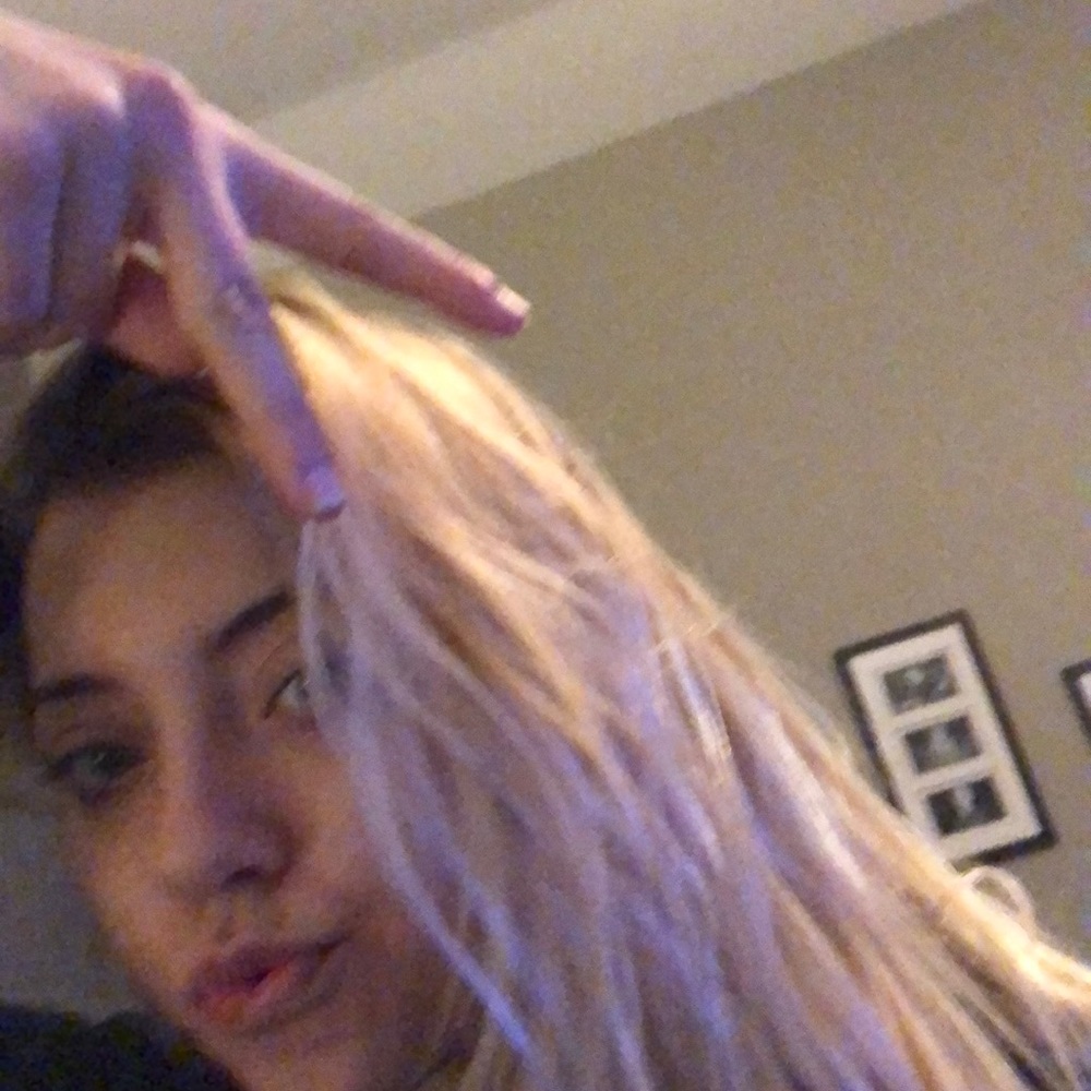 Meet your Posher, Lexi